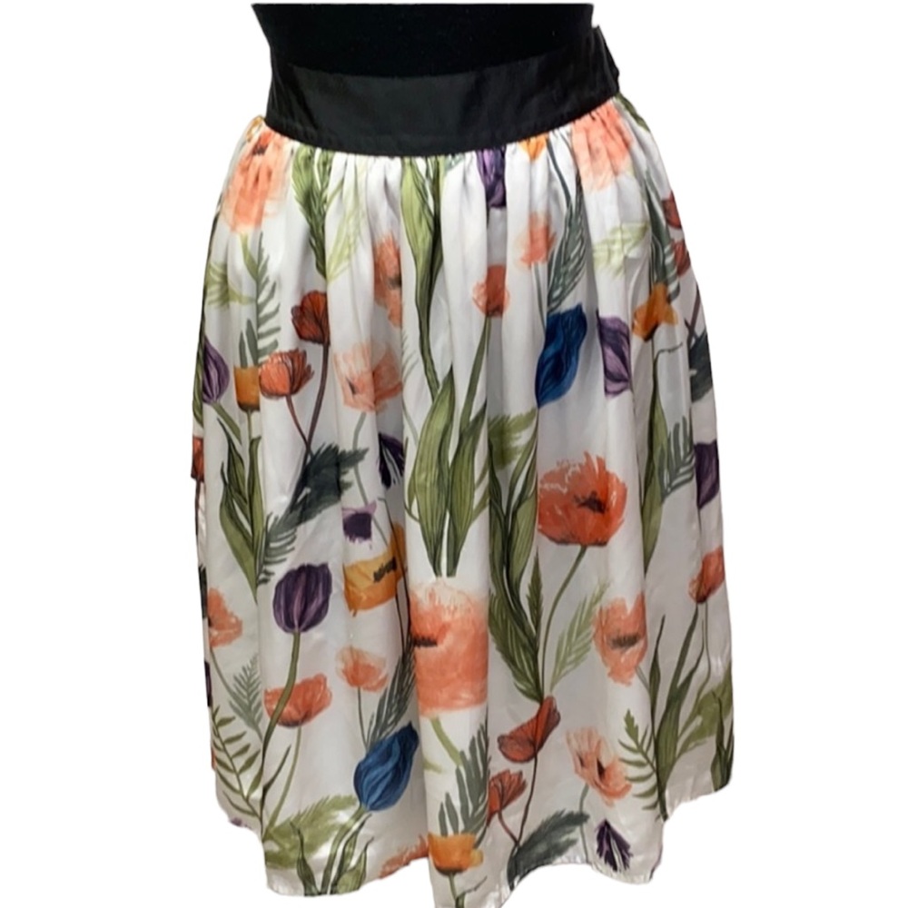 H&M White Floral A-Line Skirt with Coral, Green & Navy Accents
